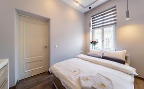 Royal Apartment On Kovzhyna 6